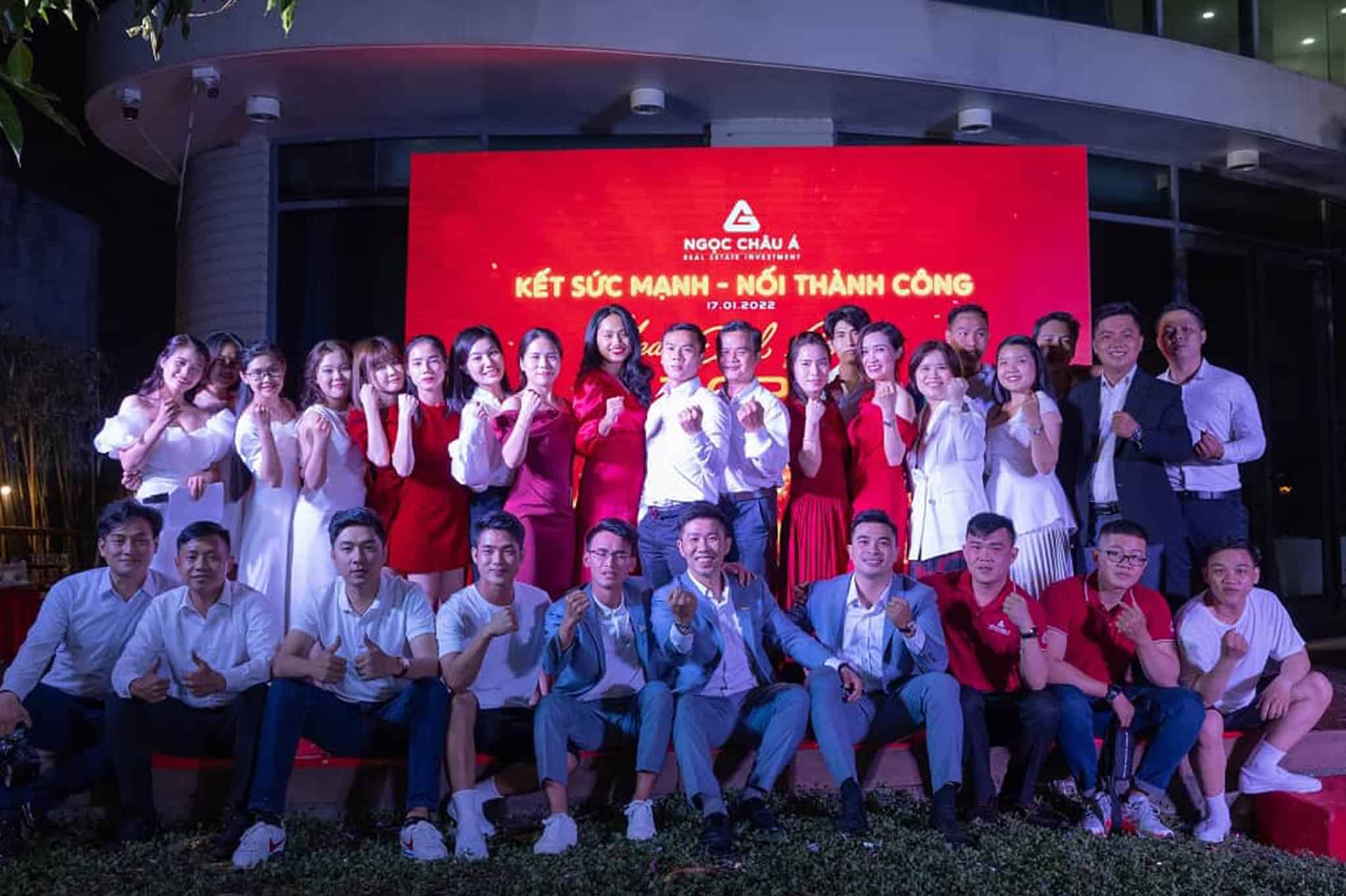 year-end-party-cua-cong-ty-ngoc-chau-a-dieuhuyenbds-com-ba-mai-bds-com