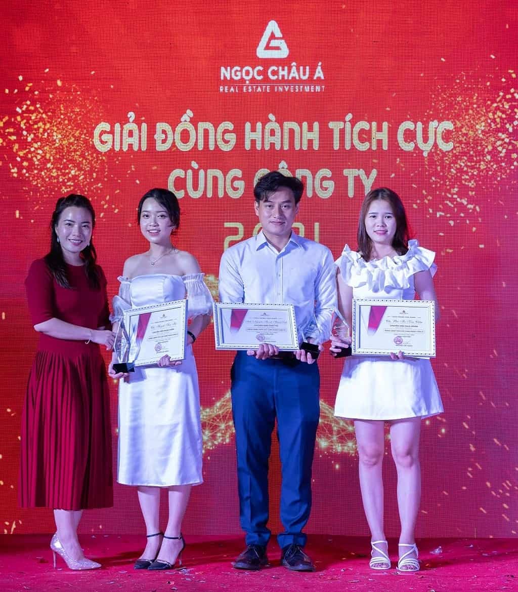 year-end-party-cua-cong-ty-ngoc-chau-a-dieuhuyenbds-com-ba-mai-bds-com10