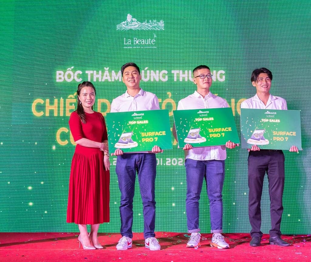 year-end-party-cua-cong-ty-ngoc-chau-a-dieuhuyenbds-com-ba-mai-bds-com17