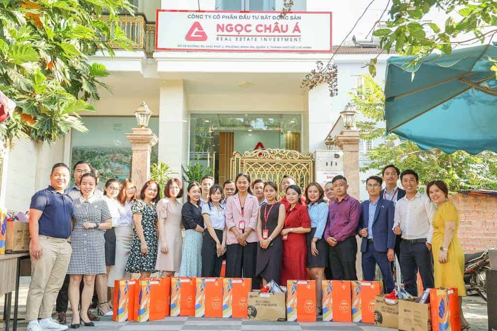 year-end-party-cua-cong-ty-ngoc-chau-a-dieuhuyenbds-com-ba-mai-bds-com18