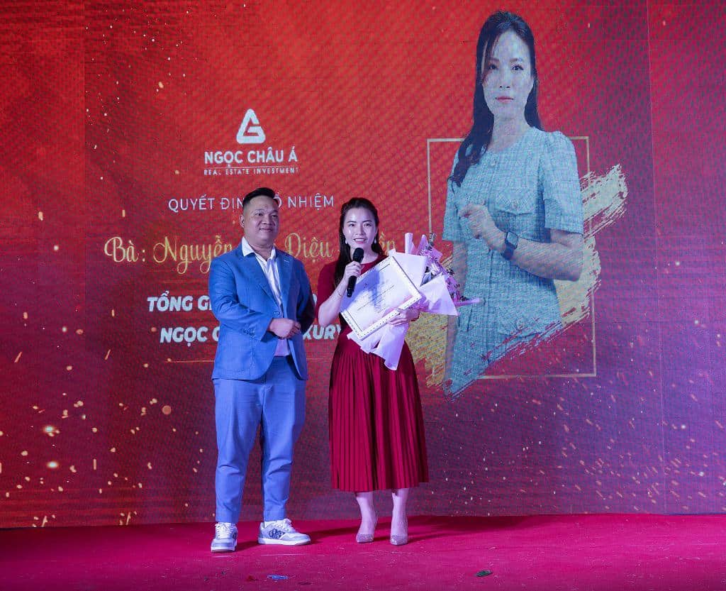 year-end-party-cua-cong-ty-ngoc-chau-a-dieuhuyenbds-com-ba-mai-bds-com7