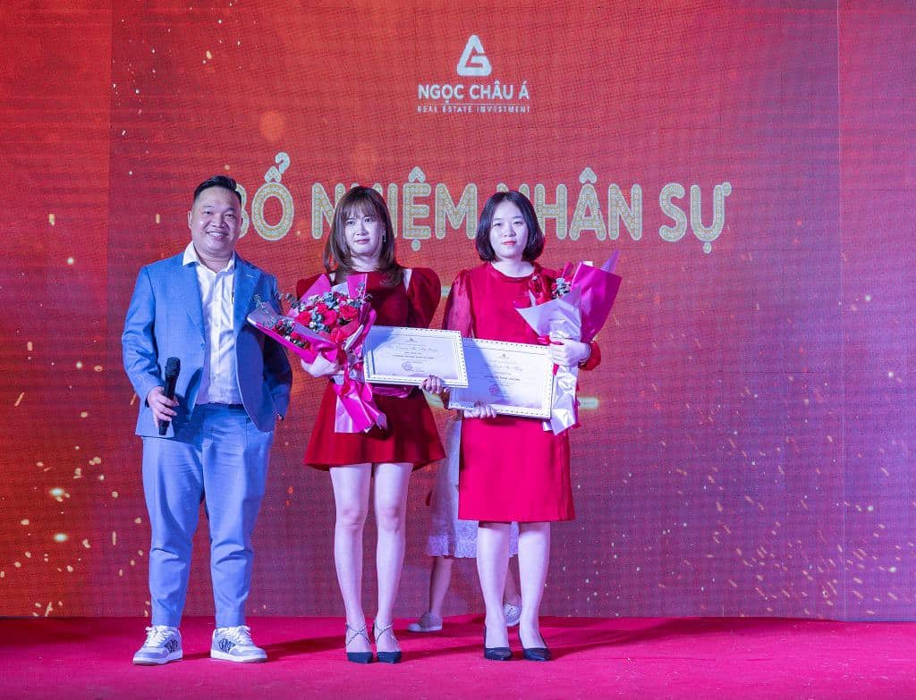 year-end-party-cua-cong-ty-ngoc-chau-a-dieuhuyenbds-com-ba-mai-bds-com8